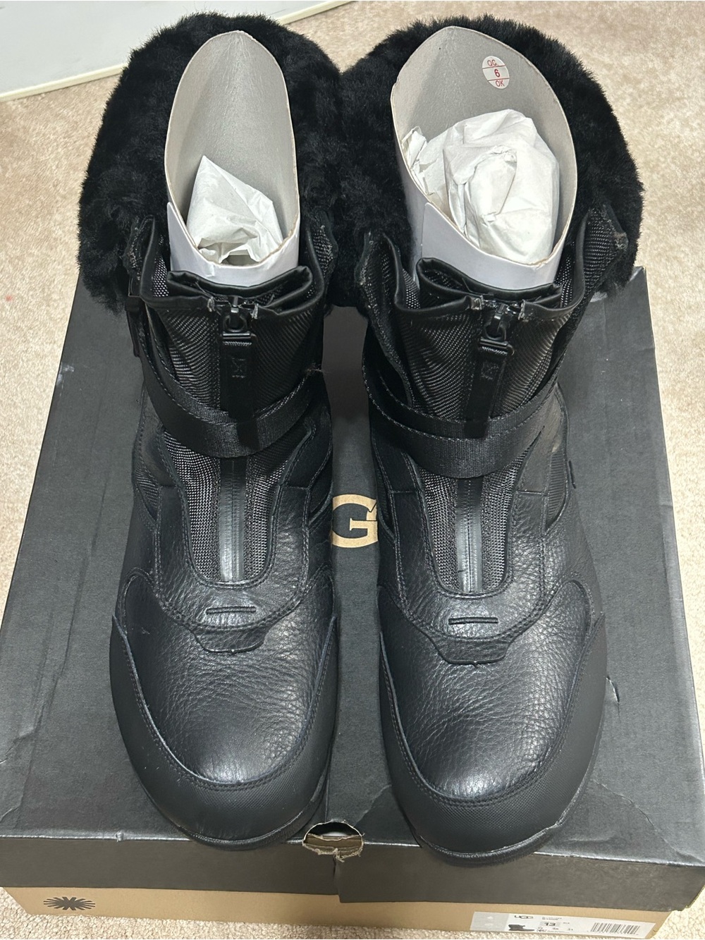 UGGs Men's Tahoe Black Rated To Watwrproof Boots - Picture 2 of 6